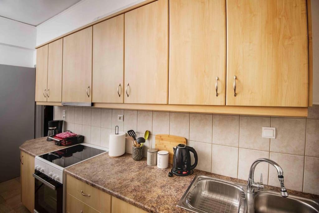 Lovely,central, Spacious 2-bedrooms Apartment