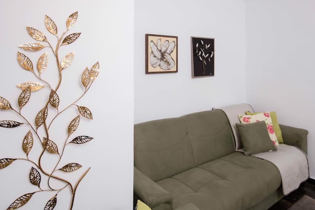 Lovely,central, Spacious 2-bedrooms Piraeus