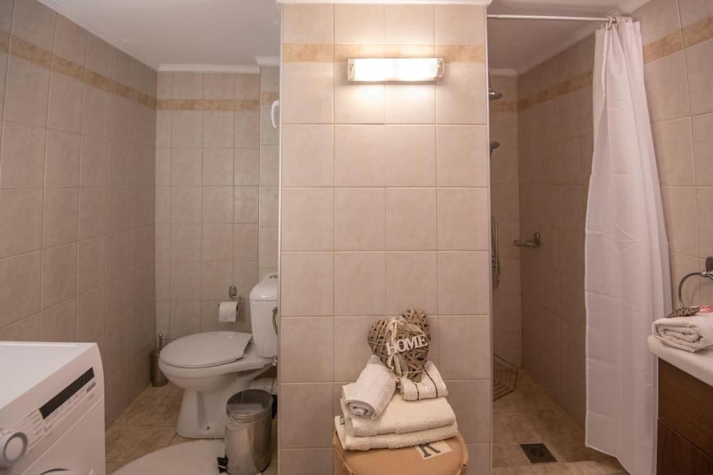 Lovely,central, Spacious 2-bedrooms * Piraeus